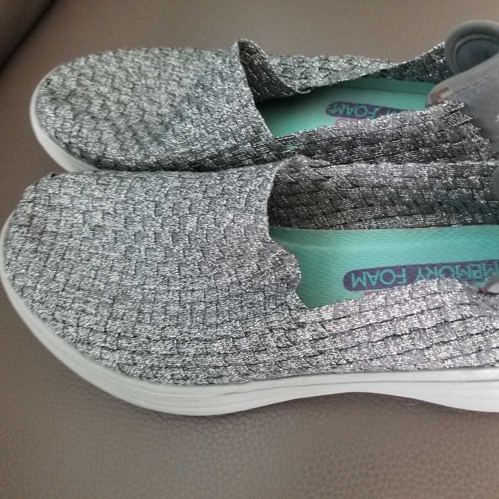 Skechers silver weave memory foam 8.5M